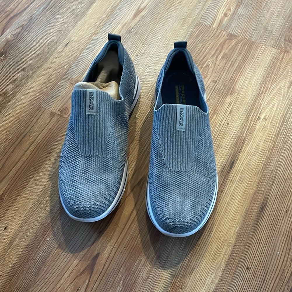 Sketchers size 13